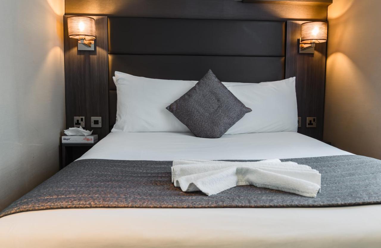 Double Room,1419901491:JPEG